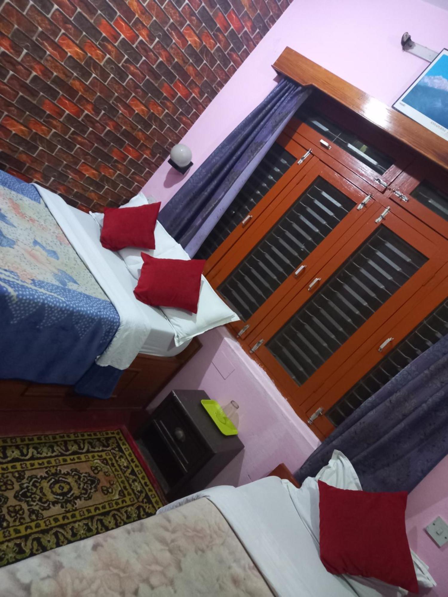 Galaxy Inn Guest House Ποκάρα Εξωτερικό φωτογραφία